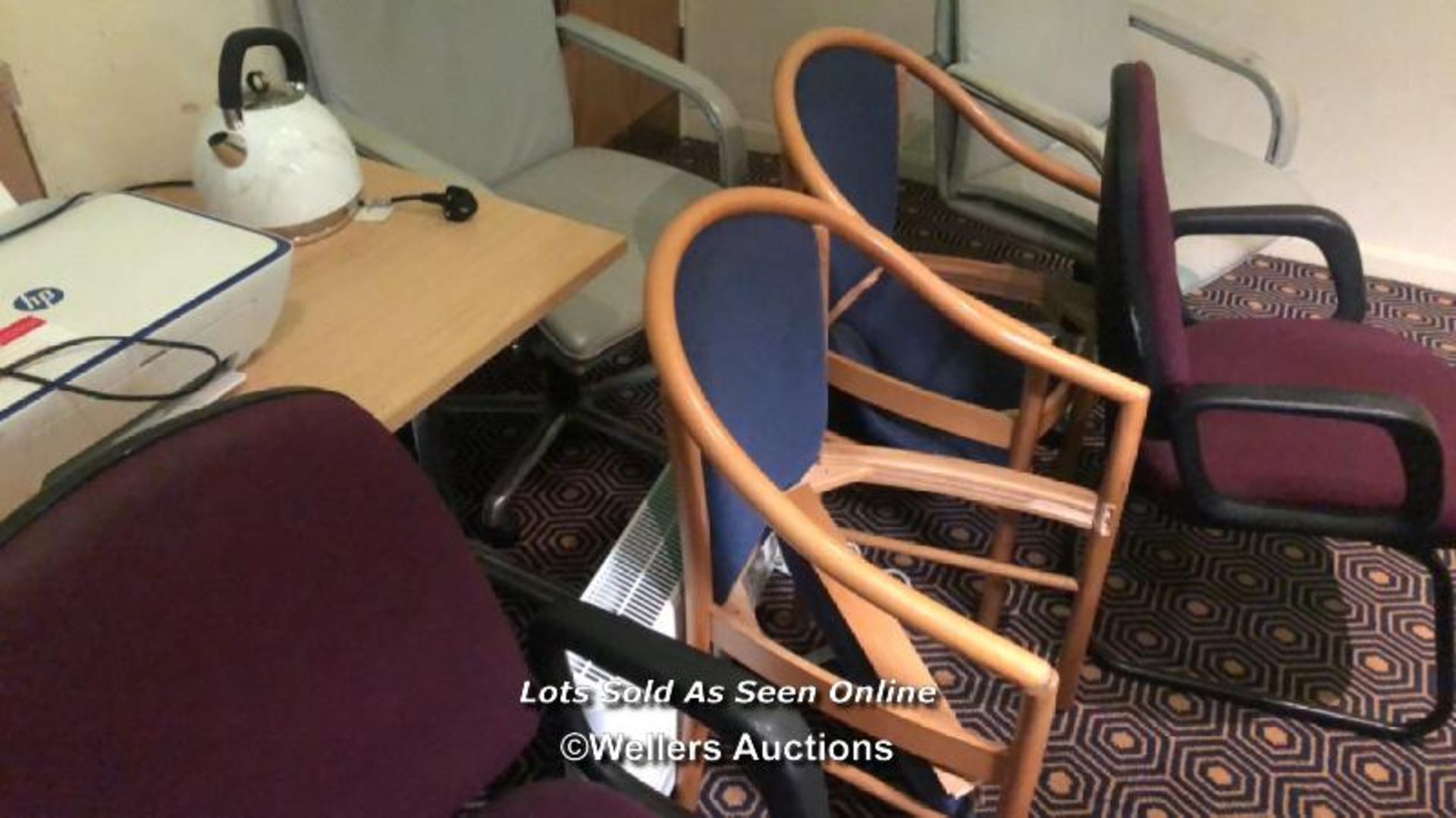ASSORTED JOB LOT OF AS FOUND CHAIRS, KETTLE, TOILET SEAT, HP DESKJET 2630 PRINTER AND DESK, BUYER - Image 3 of 4