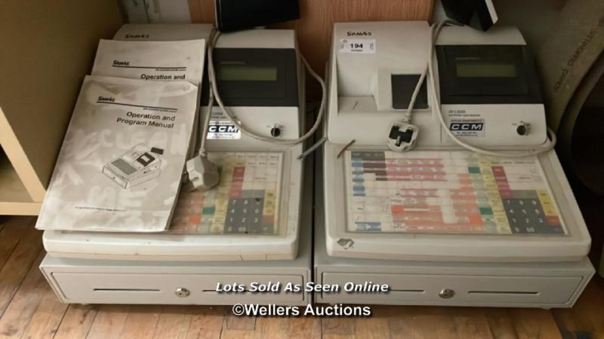 2X SAM4S ER-5200M ELECTRONIC CASH REGISTERS WITH KEYS / COLLECTION LOCATION: OLD WOKING DISTRICT