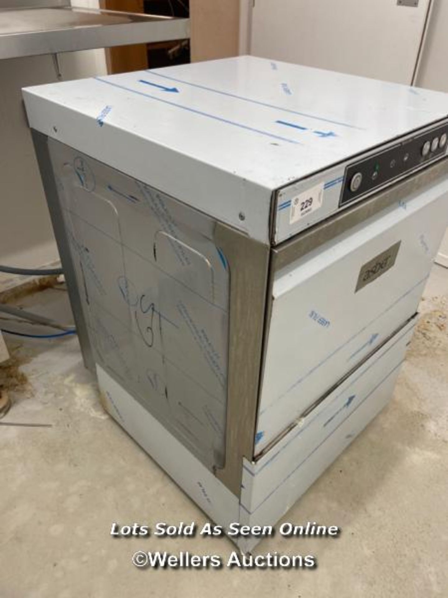 ASBER TECH LINE COMMERCIAL DISHWASHER (MODEL UNKNOWN), 82CM (H) X 60CM (W) X 60CM (D) / COLLECTION - Image 2 of 3