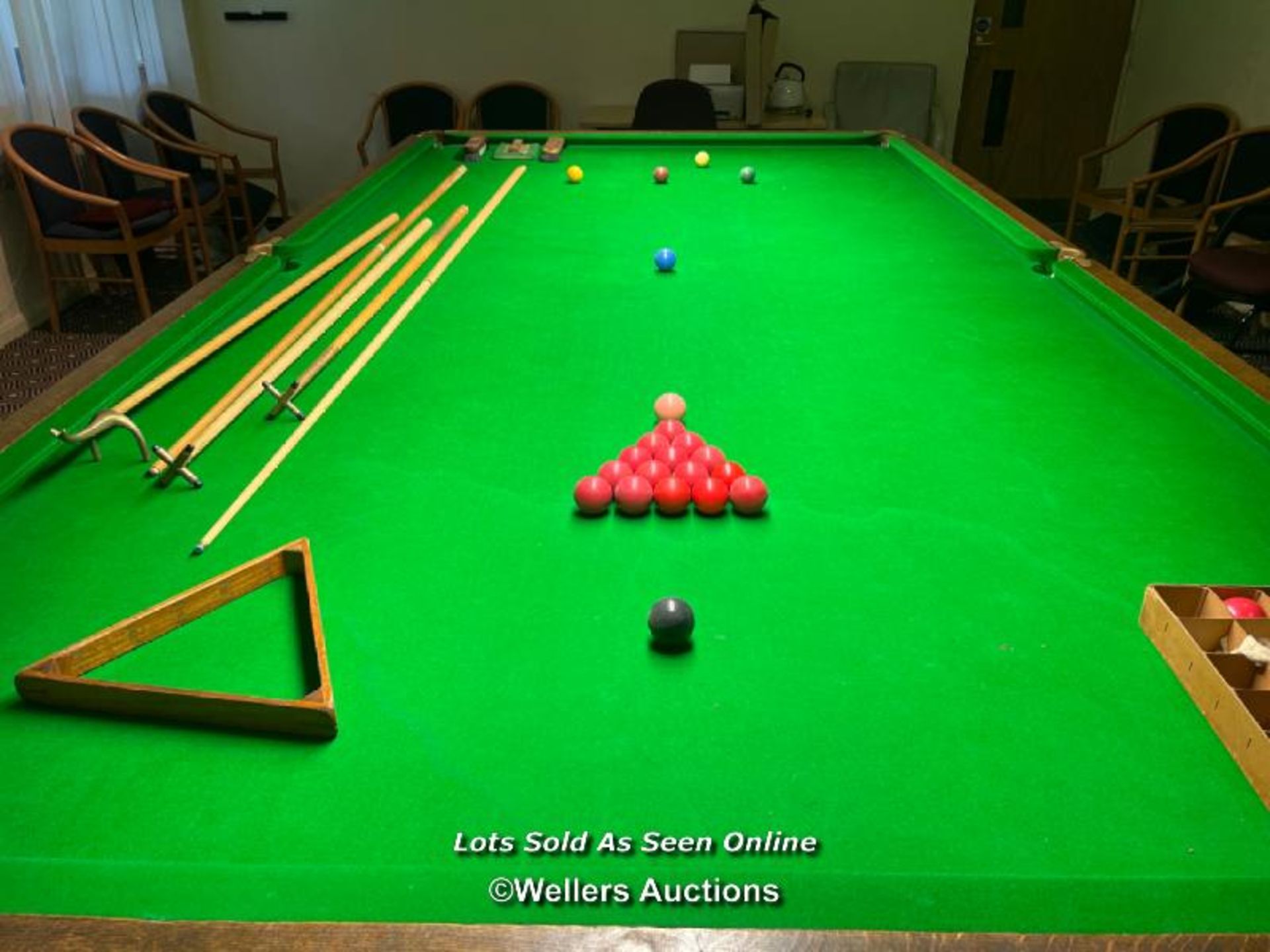 FULL SIZED SNOOKER TABLE BY THURSTON & CO. LTD, FITTED WITH THE LATEST STANDFAST LOW FAST MATCH - Image 2 of 10