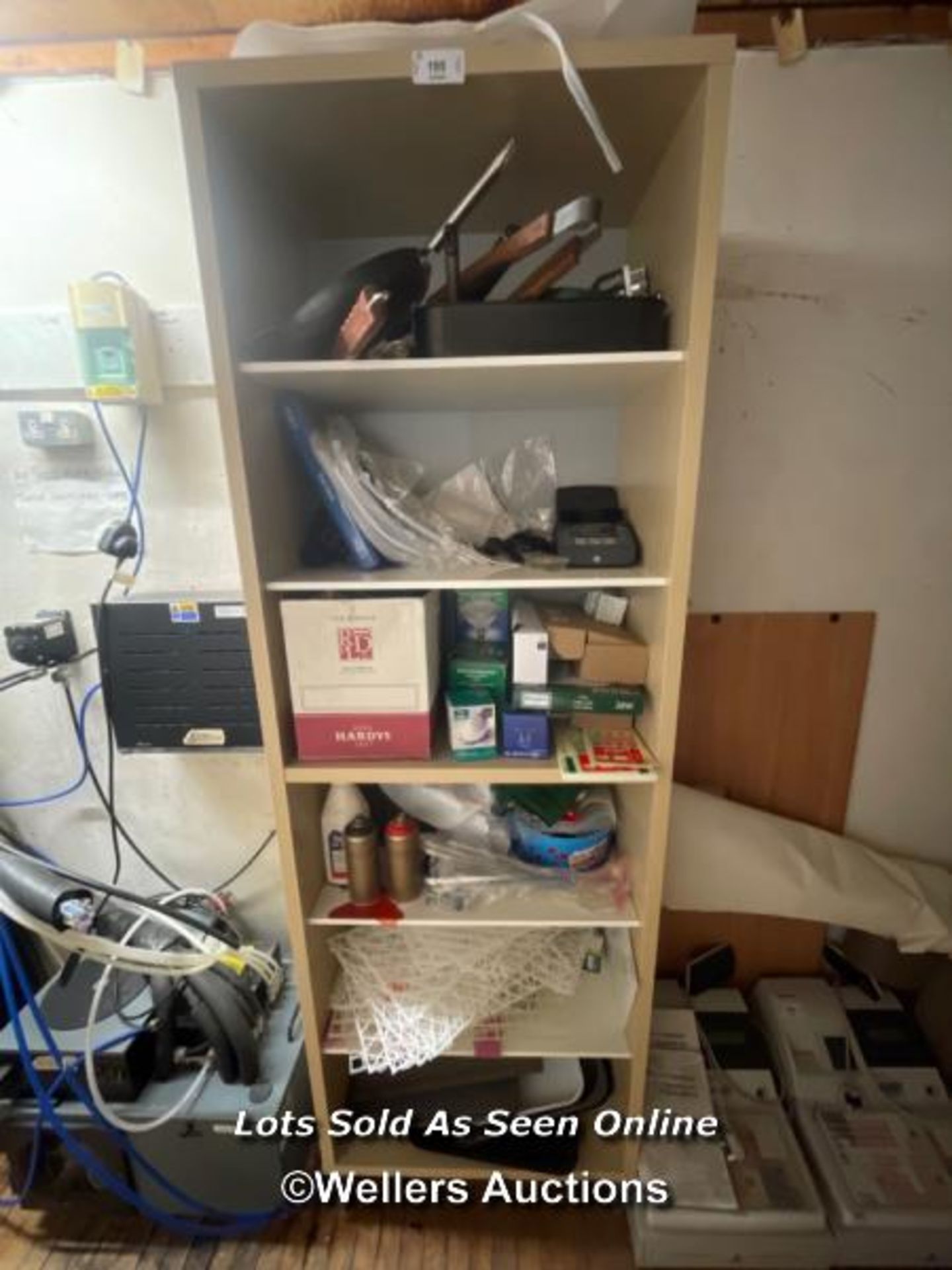 SHELVING UNIT INCL. LIGHT BULBS, MONEY COUNTER, POTS, PANS, BBQ ACCESSORIES, TRAYS AND MORE /