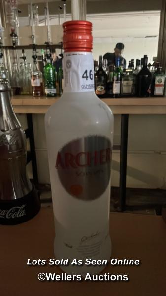 ARCHERS SCHNAPPS, 700ML, 18% VOL / COLLECTION LOCATION: OLD WOKING DISTRICT RECREATION CLUB, 33