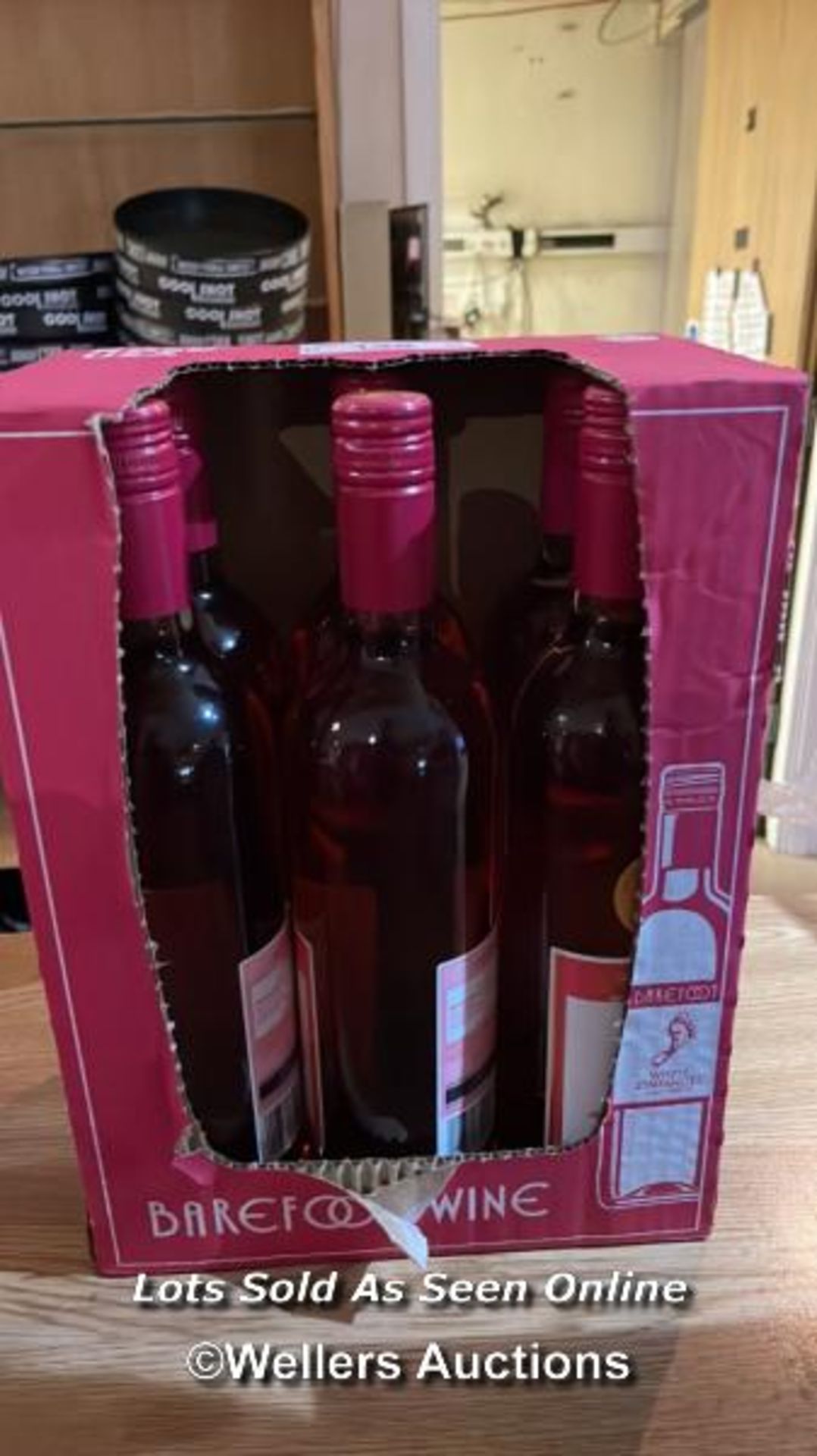 6X BAREFOOT WHITE ZINFANDEL CALIFORNIA ROSE, 750ML, 8% VOL / COLLECTION LOCATION: OLD WOKING