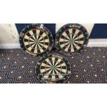 3X DARTBOARDS INCLUDING WINMAU BLADE 4/5 AND UNICORN ECLIPSE PRO, WITHOUT SURROUNDS / COLLECTION