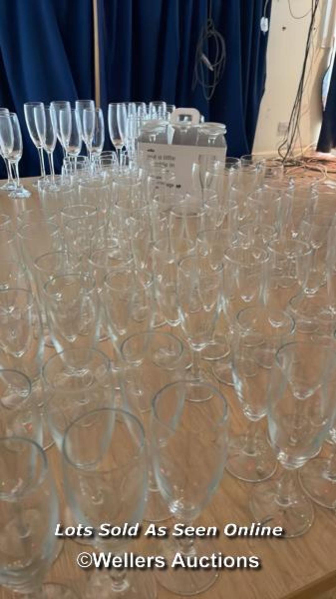 APPROX. 100X CHAMPAGNE FLUTES / COLLECTION LOCATION: OLD WOKING DISTRICT RECREATION CLUB, 33 - Image 2 of 4