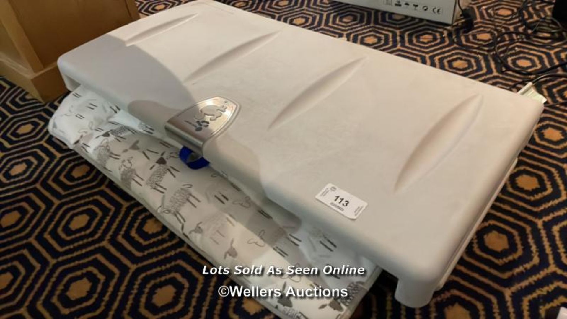 SAFEHANDS FOLDABLE BABY CHANGING TABLE, / COLLECTION LOCATION: OLD WOKING DISTRICT RECREATION