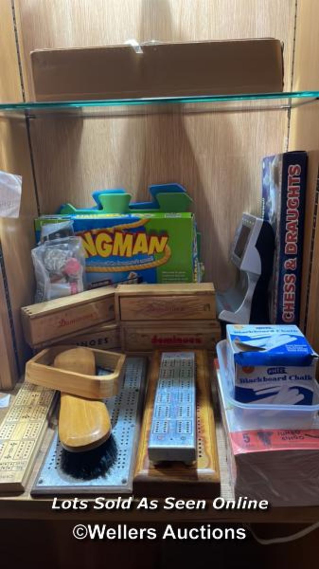 LARGE QUANTITY OF GAMES INCL. DOMINOES, BINGO CARDS, FRAMES, CHESS, HANGMAN AND POKER CHIPS /