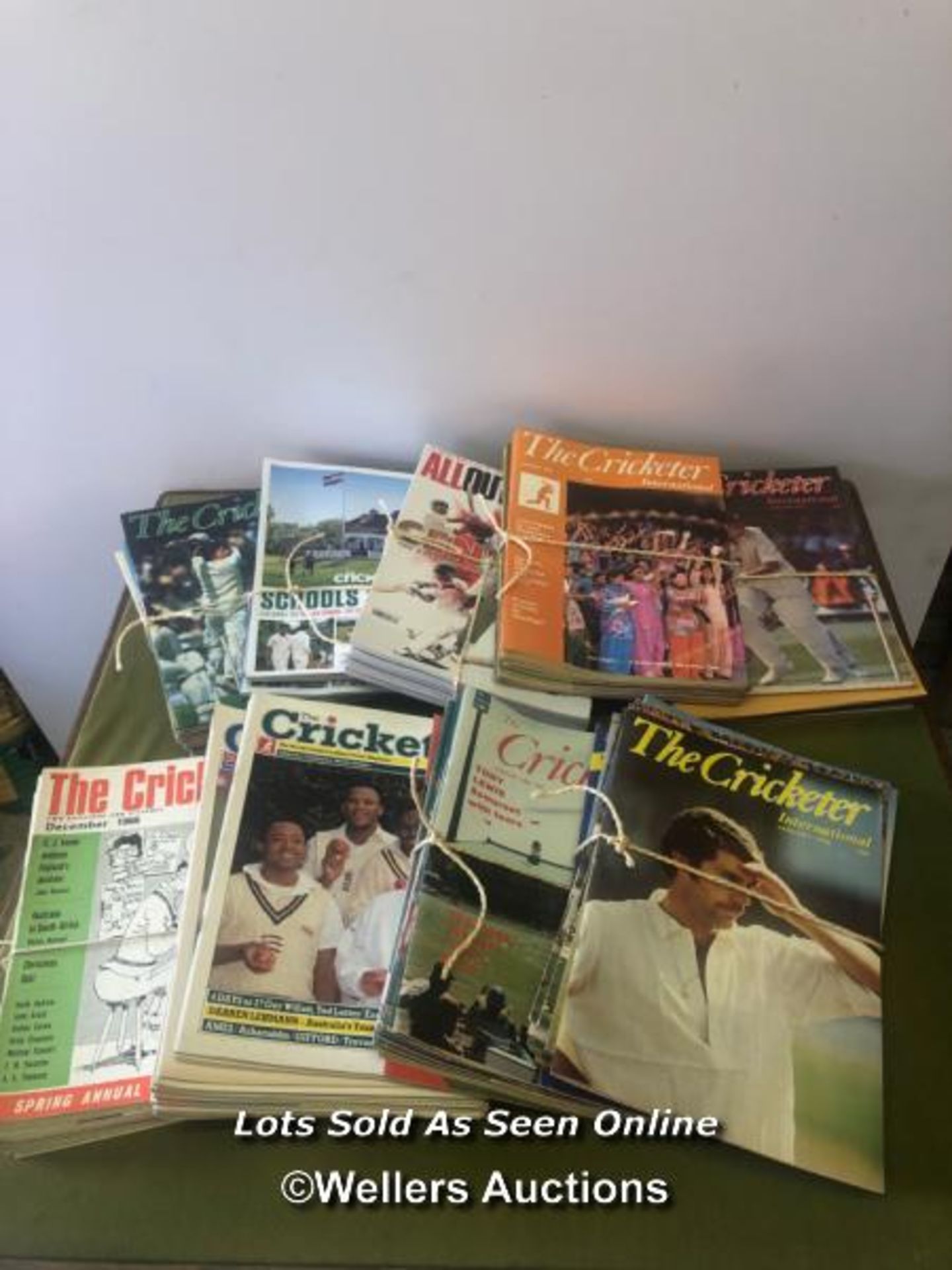 COLLECTION OF MAGAZINES, MAINLY 'THE CRICKETER'