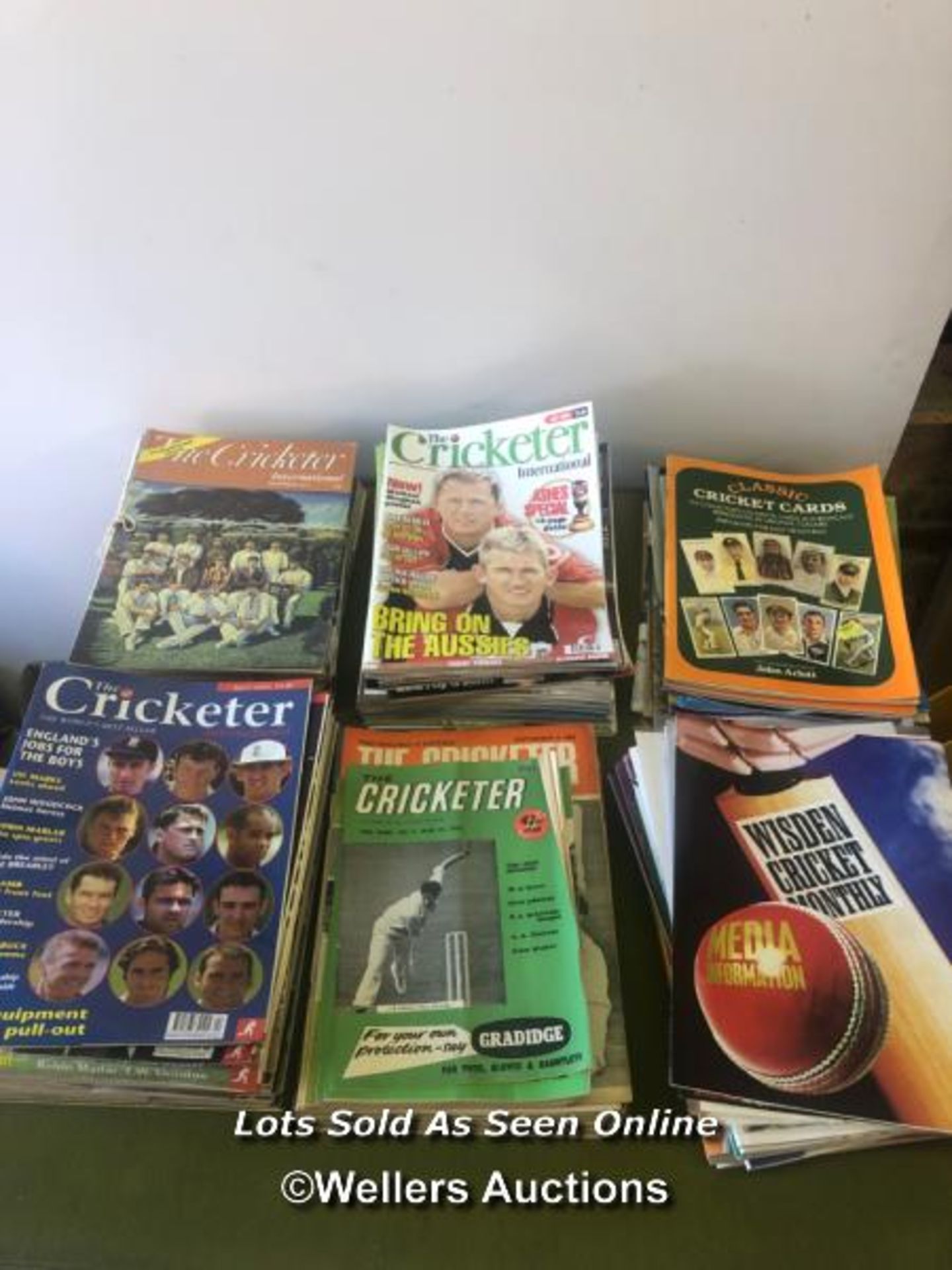 COLLECTION OF MAGAZINES, MAINLY 'THE CRICKETER'