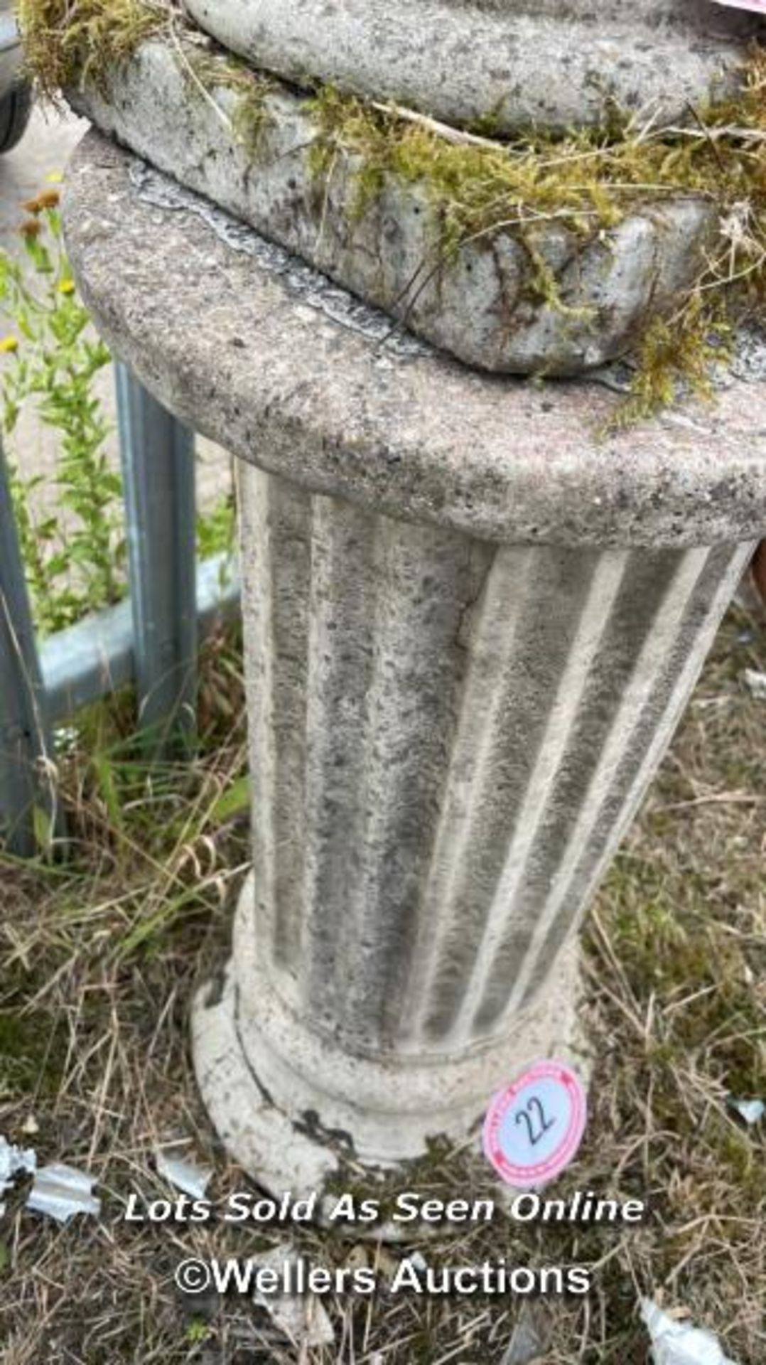 *RECONSTITUTED STONE COLLUMN PLINTH, 78CM (H) X 34CM (DIA) / COLLECTION LOCATION: ALBOURNE (BN6), - Image 3 of 3