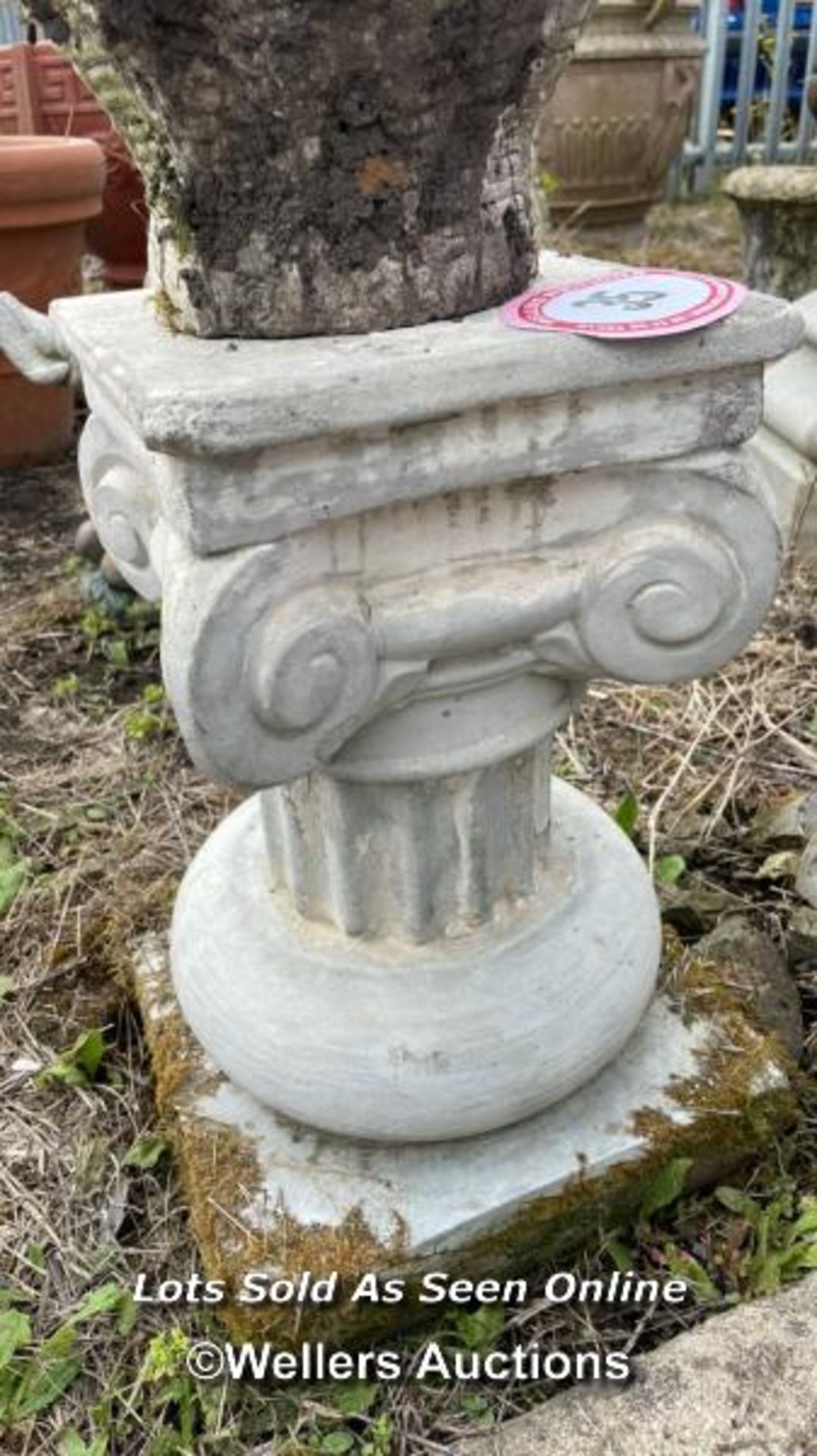 *RECONSTITUTED STONE COLUMN PLINTH, 44CM (H) X 30CM (W) X 30CM (D) / COLLECTION LOCATION: