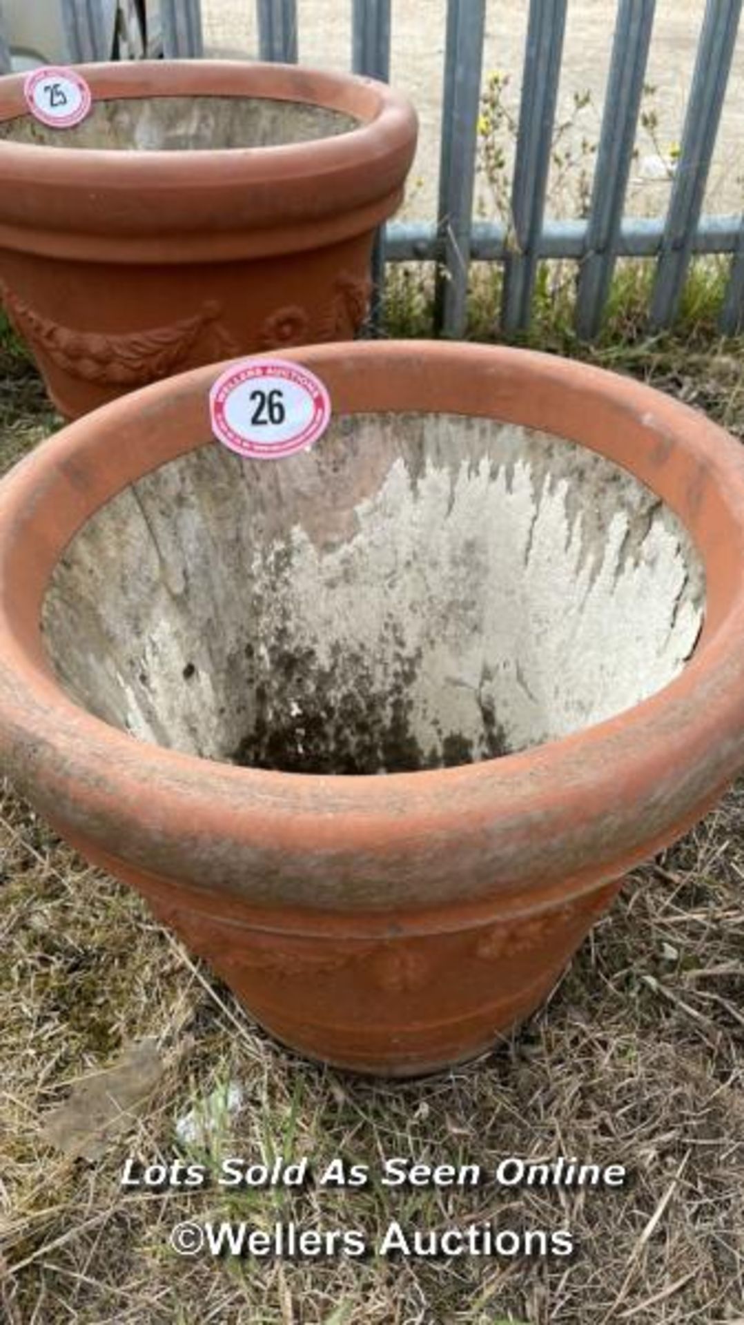 *PLANT POT, PLASTIC CASING WITH RECONSTITUTED STONE INNER, TERRACOTTA STYLE, 44CM (H) X 55CM (DIA) / - Image 2 of 3