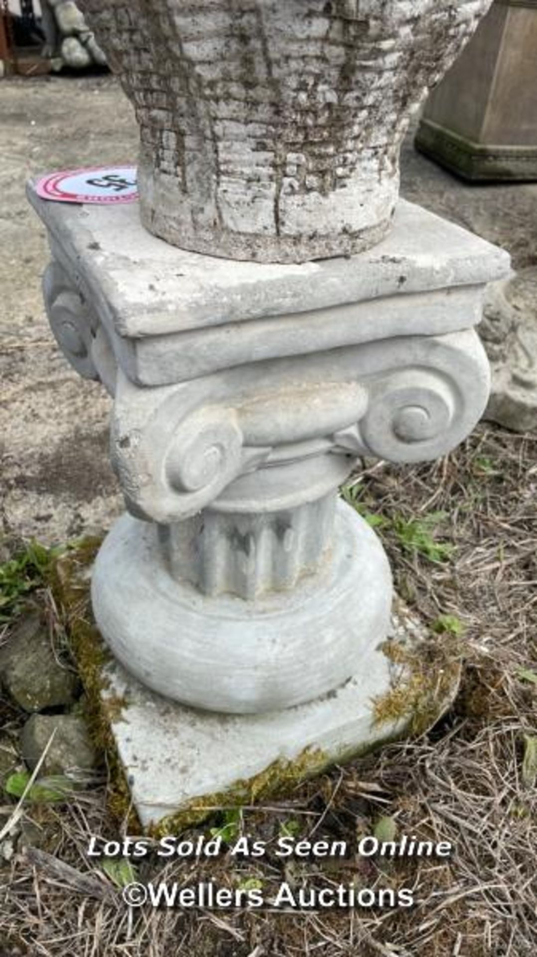 *RECONSTITUTED STONE COLUMN PLINTH, 44CM (H) X 30CM (W) X 30CM (D) / COLLECTION LOCATION: - Image 5 of 5