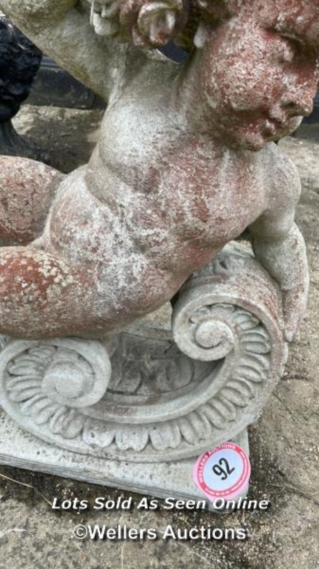 *RECONSTITUTED STONE CHERUB FRONT ENTRY PIER CAP, 75CM (H) X 55CM (W) X 30CM (D) / COLLECTION - Image 5 of 5