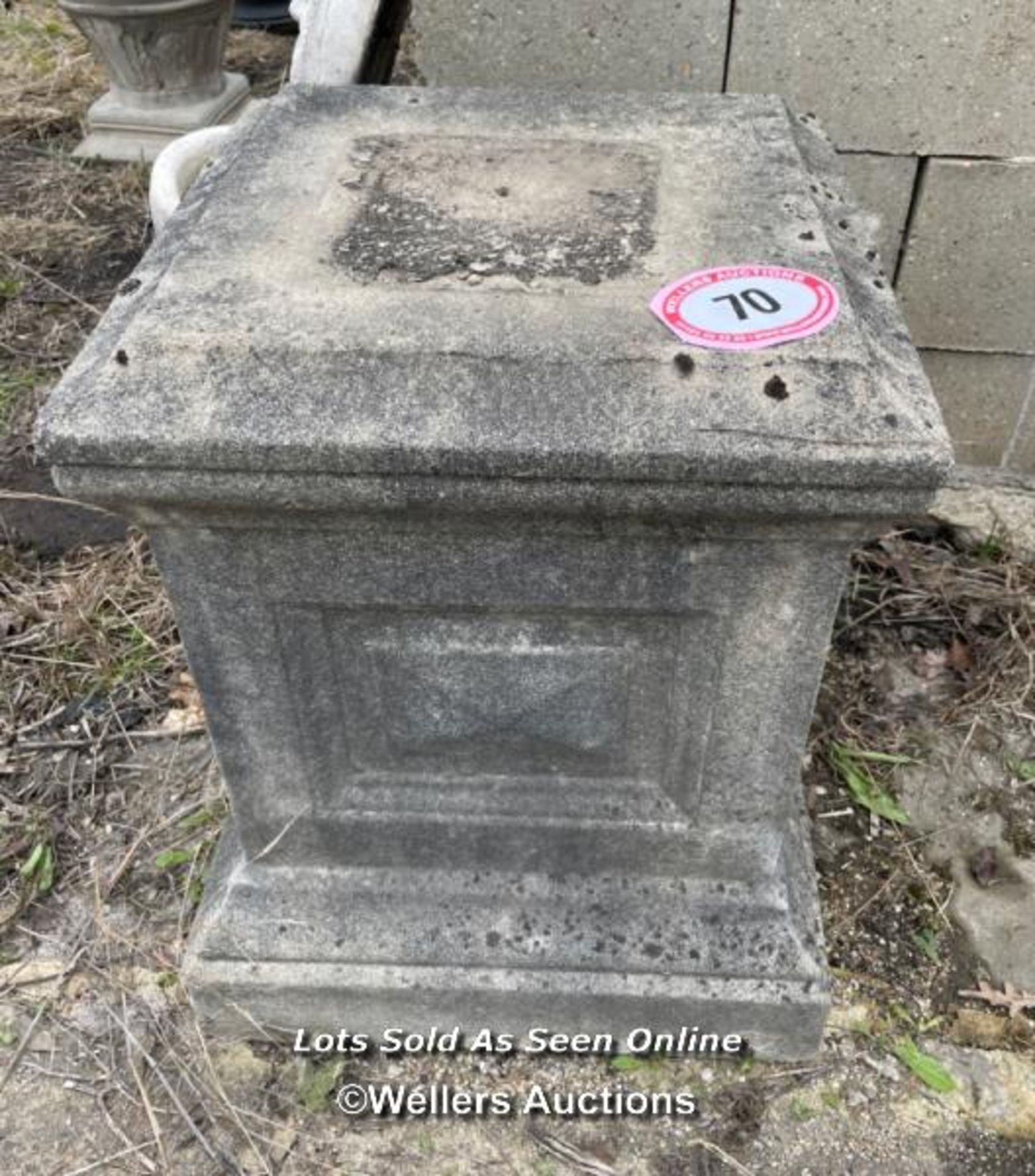 *RECONSTITUTED STONE PLINTH, 65CM (H) X 48CM (W) X 48CM (D) / COLLECTION LOCATION: ALBOURNE (BN6),