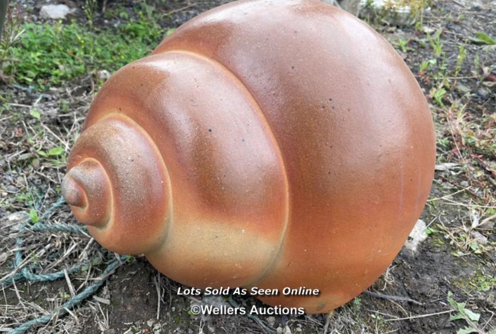 *CERAMIC SNAIL SHELL, 28CM (H) X 37CM (L) / COLLECTION LOCATION: ALBOURNE (BN6), FULL ADDRESS AND