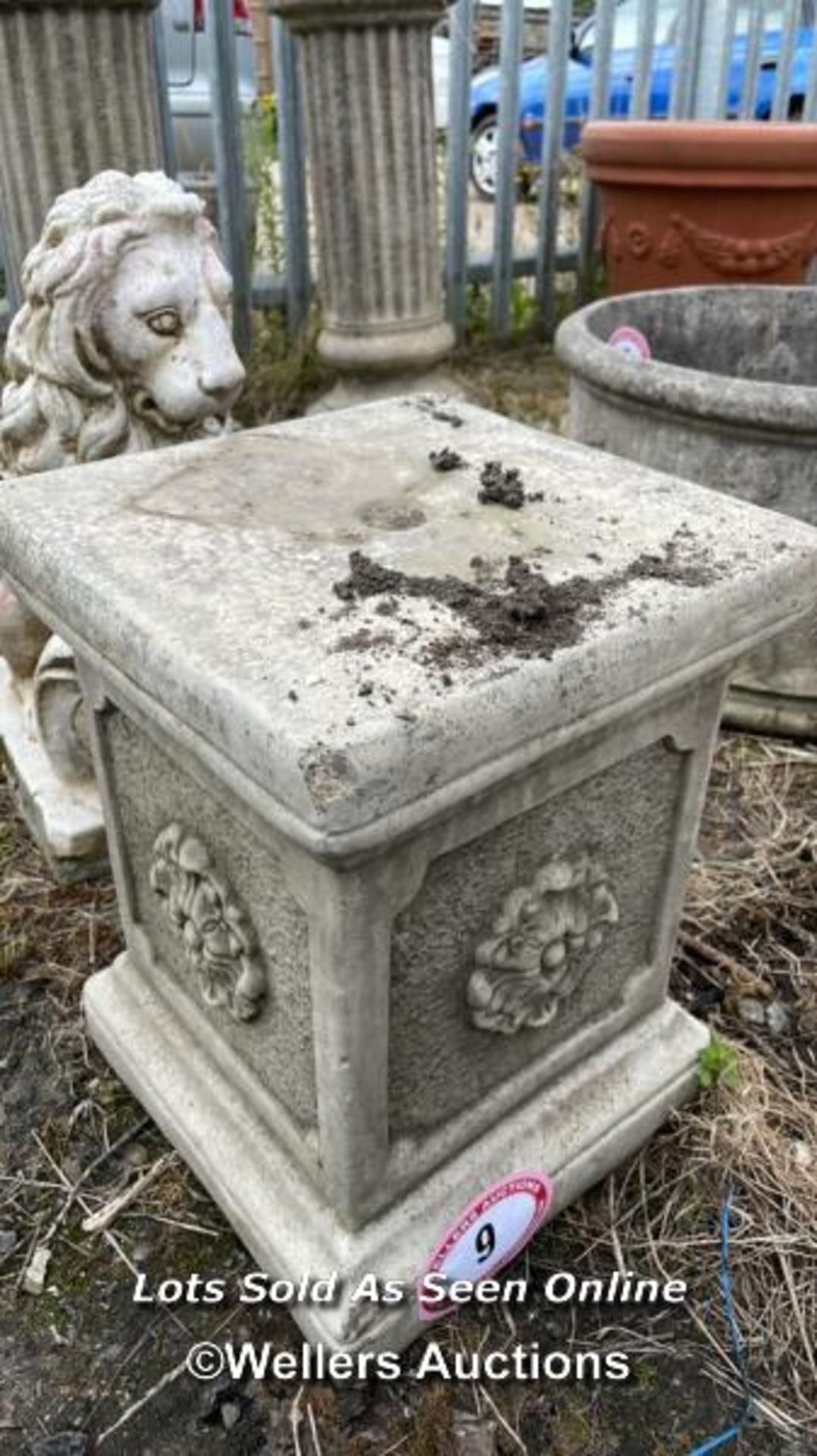 *RECONSTITUTED STONE PLINTH, WITH FLORAL MOTIFS, 40CM (H) X 33CM (W) X 33CM (D) / COLLECTION - Image 3 of 3