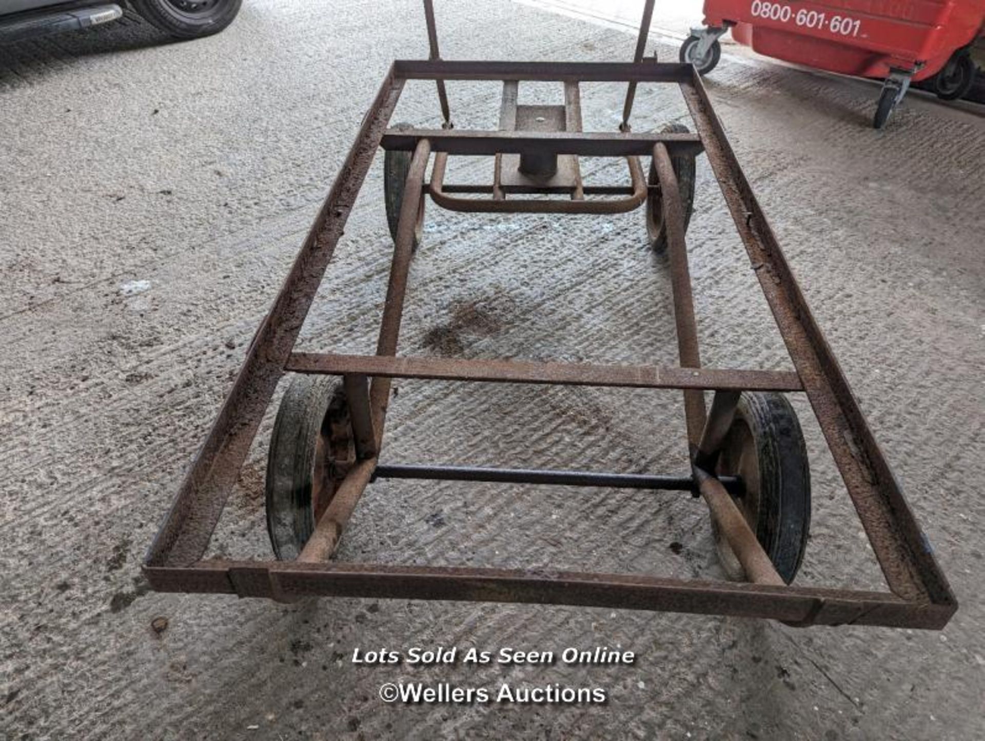 Vintage trolley on wheels with solid rubber tyres. All wheels turning, front axle. Angle iron - Image 2 of 6