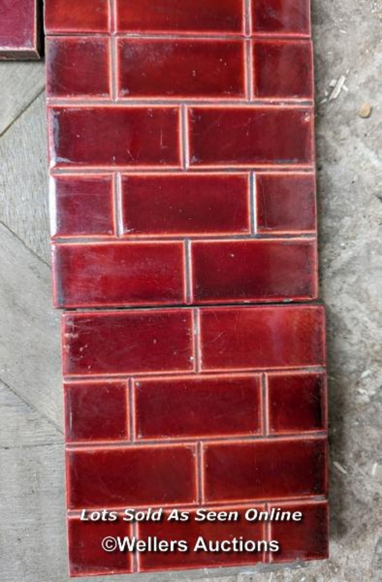 Mixed batch of 22 red/brown Edwardian brick fireplace or hearth tiles. 6" x 6" - Image 5 of 6