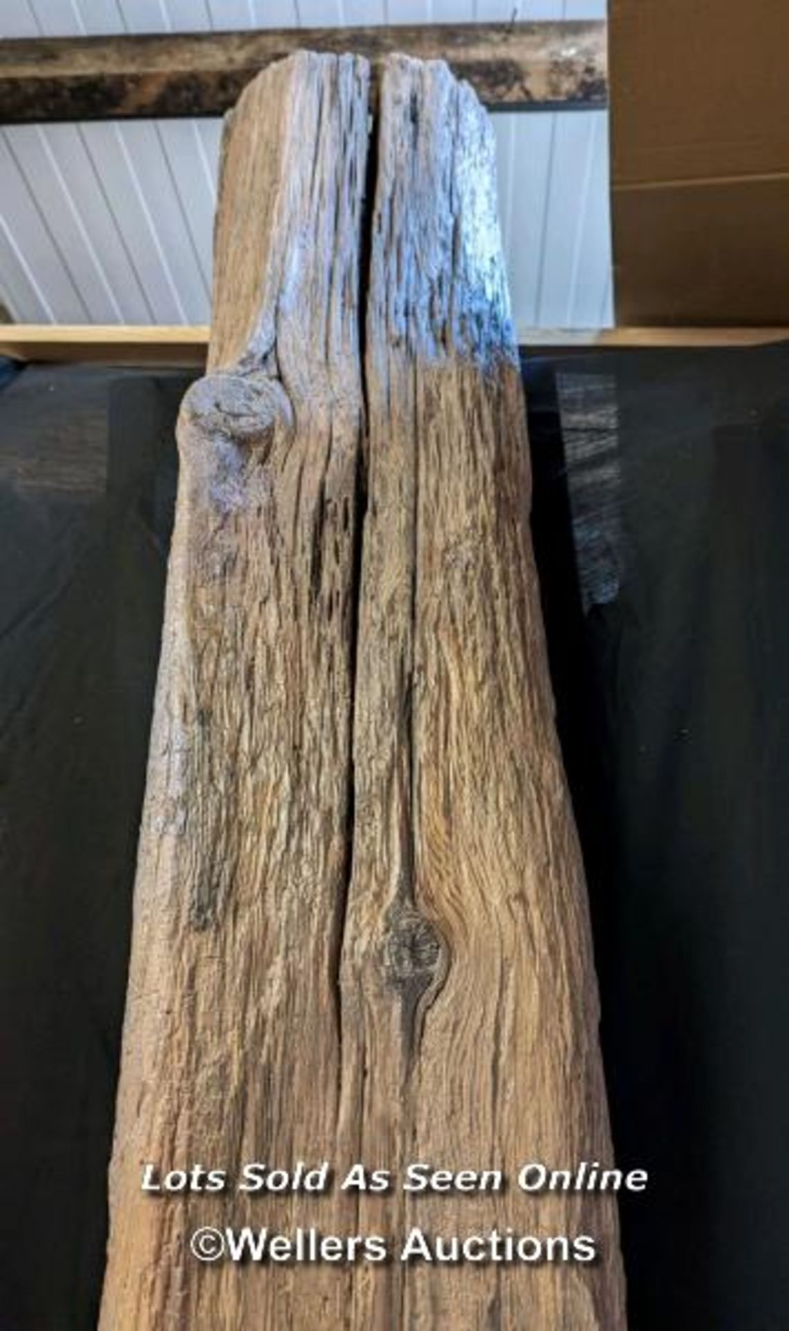 Large rustic pine beam, wire brushed, and waxed. Lengh 254cm, 15cm x 20cm. - Image 2 of 6