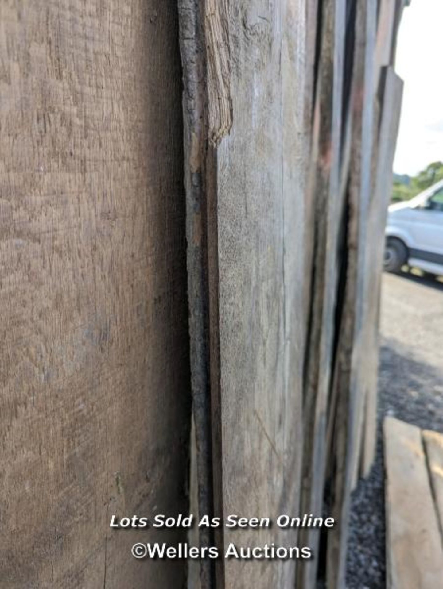 Georgian pit sawn old oak flooring. 7 square metres, t&g edge. 22 boards, lengths from 1.1m to 2.1m, - Image 2 of 6