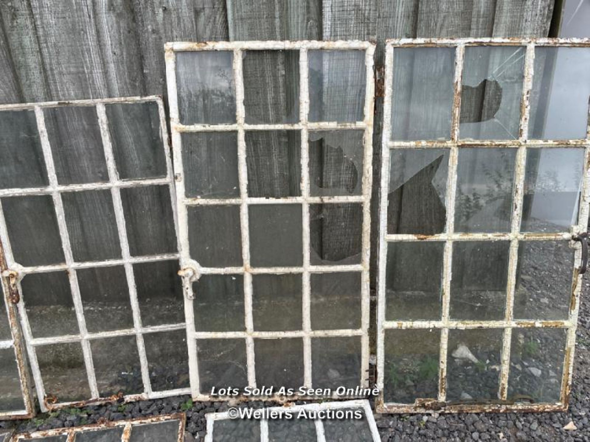 8 various Victorian cast iron windows in Georgian style for restoration/re-use as mirrors. Smaller - Image 4 of 4