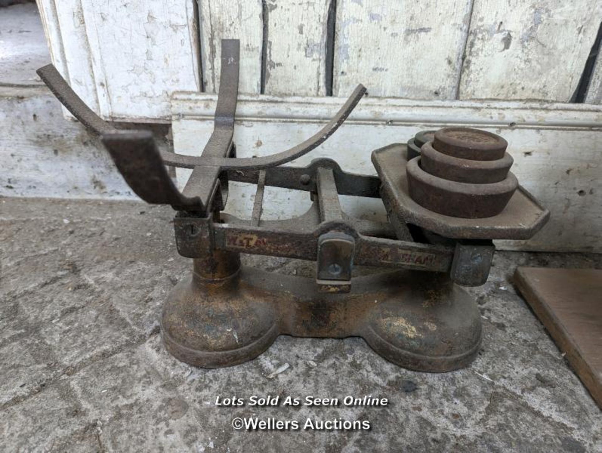 Engineering measure rule, white speaker/foghorn, set of old scales - Image 2 of 4