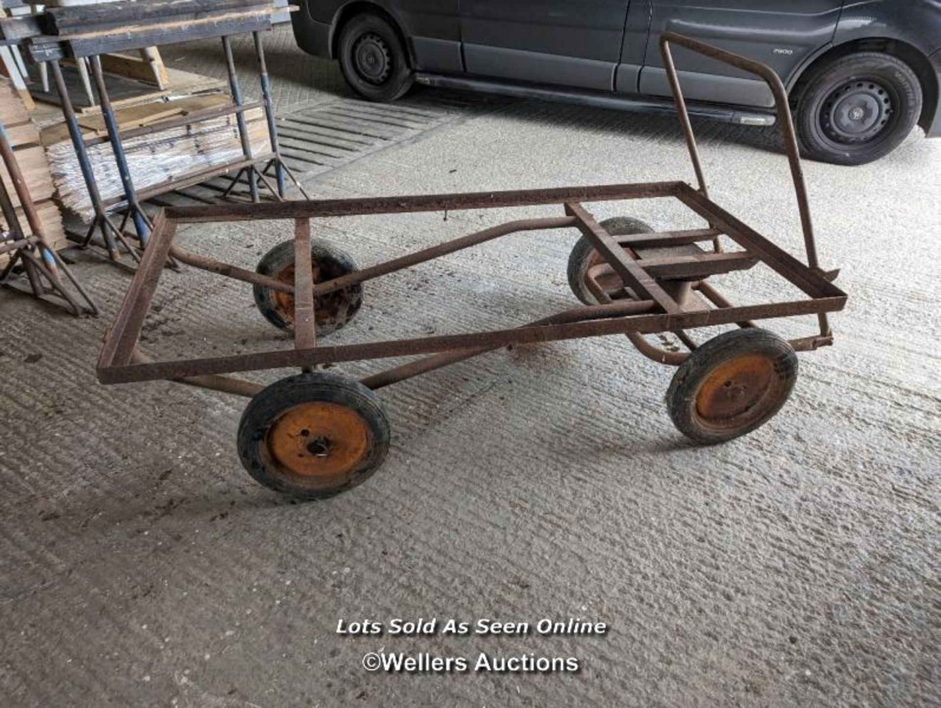 Vintage trolley on wheels with solid rubber tyres. All wheels turning, front axle. Angle iron - Image 4 of 6