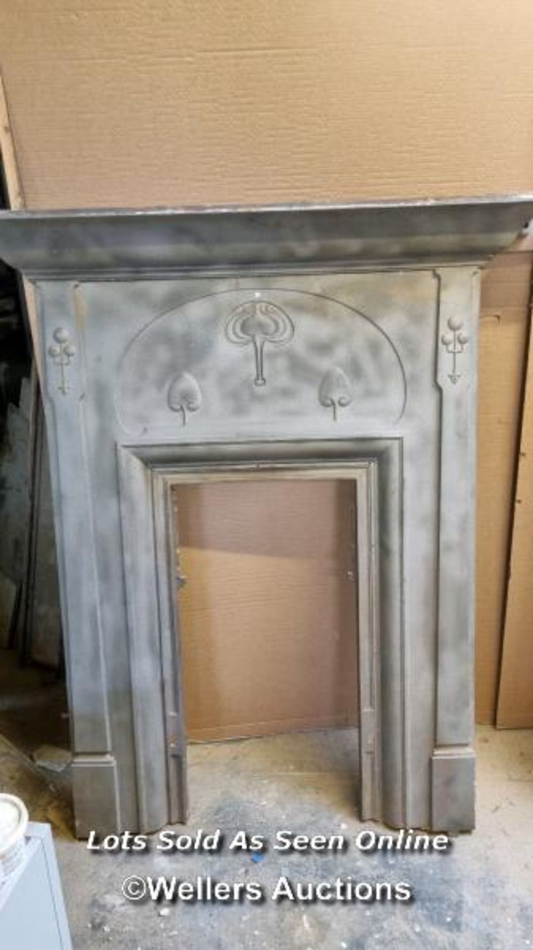 A pair of cast iron fire fronts. Rare design, Arts and Crafts, dated 1906 with Reg Date stamp on - Image 3 of 6