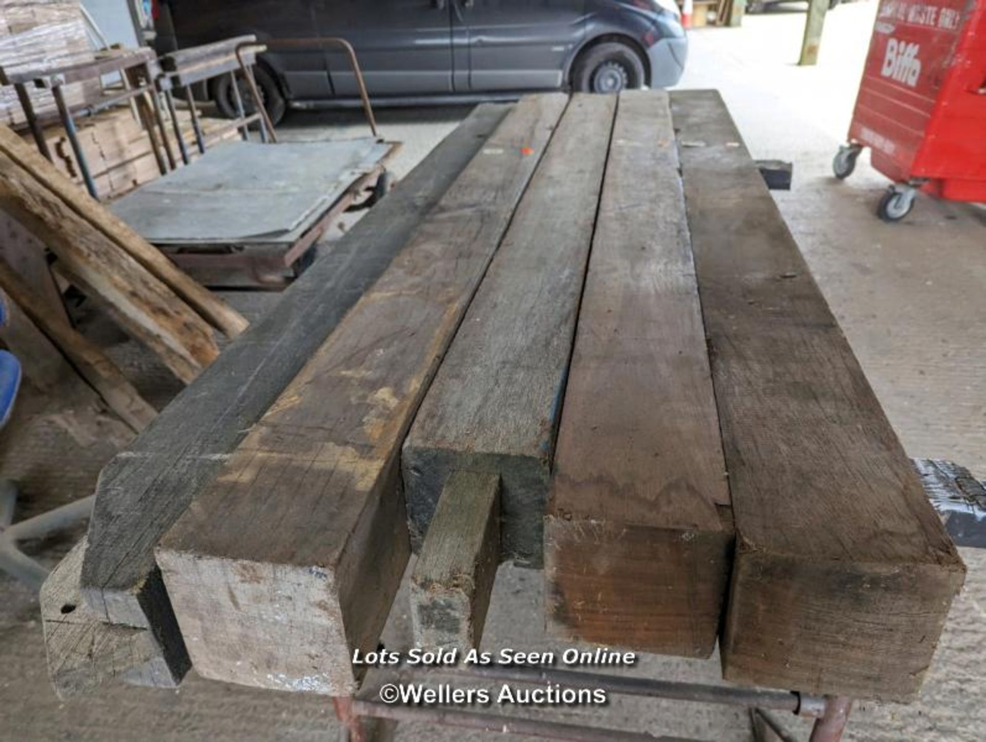 5 large hardwood beams. Mahogany/sapeli from 12cm by 14cm to 15.5cm by 15.5cm and 206cm to 216cm - Image 4 of 5