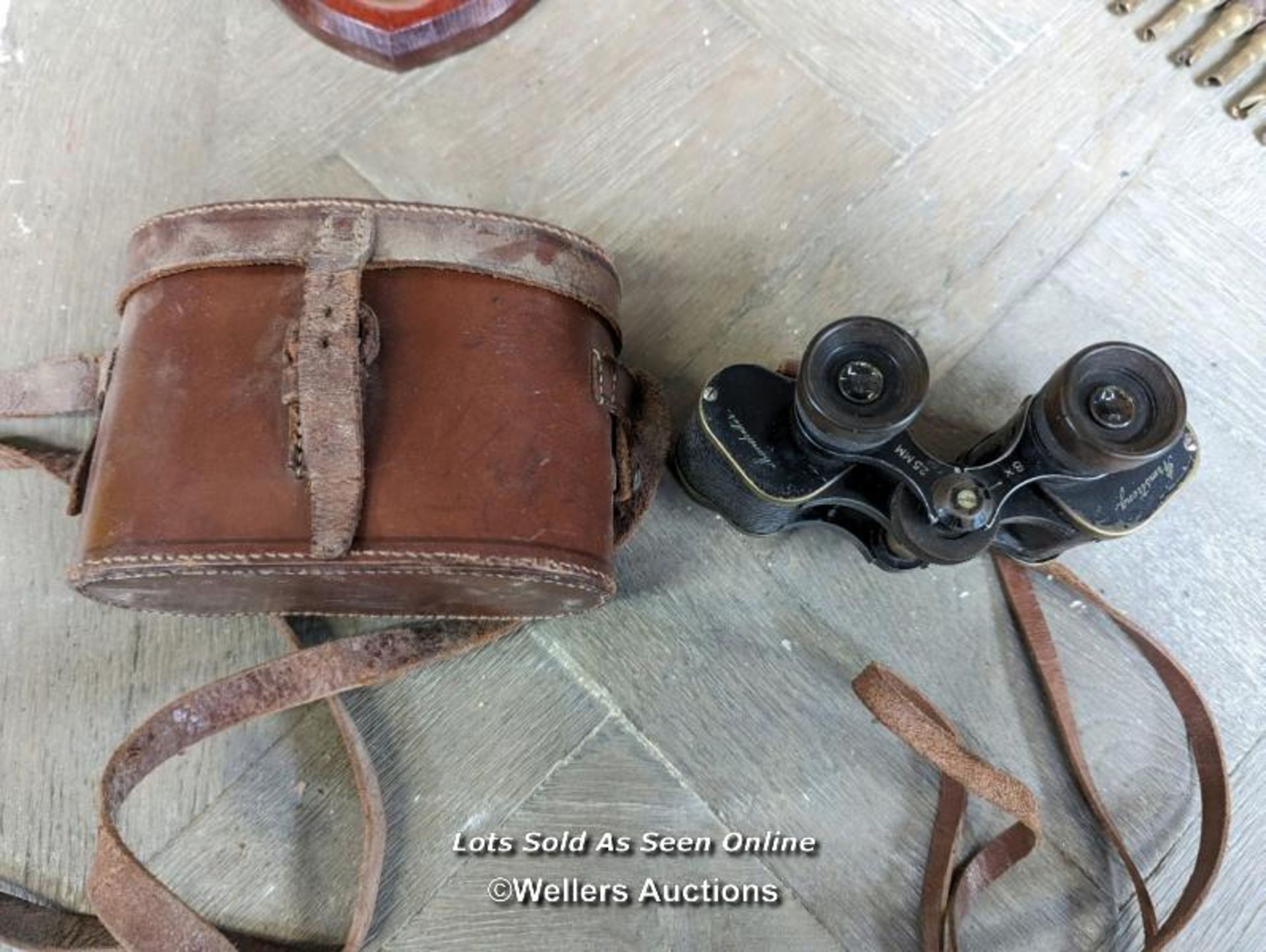 Mixed military lot. Pair of binoculars in a leather case. A belt of machine gun bullets 1974. - Image 3 of 5