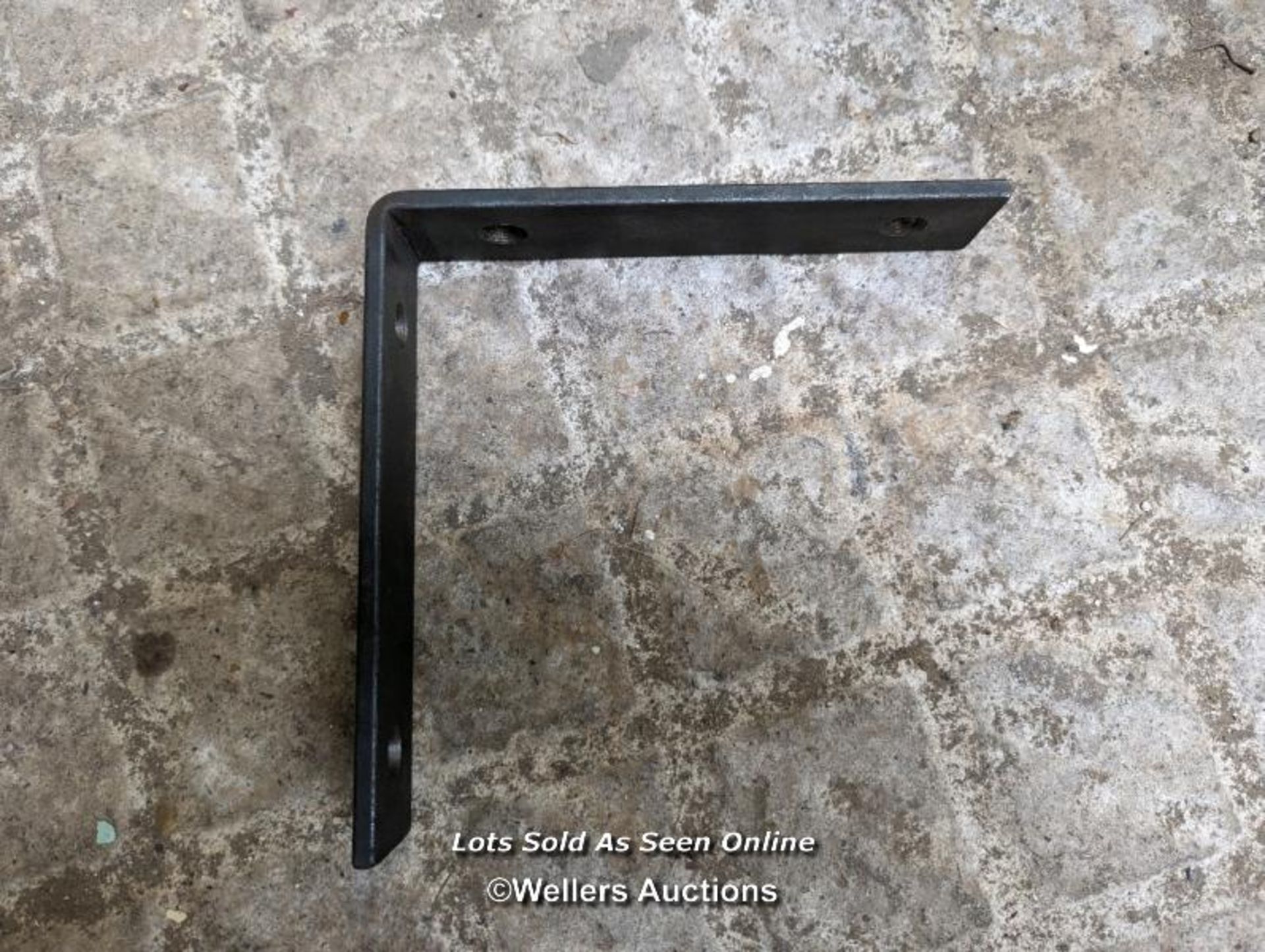 96 large metal shelf brackets, 18cm x 18cm. - Image 2 of 2