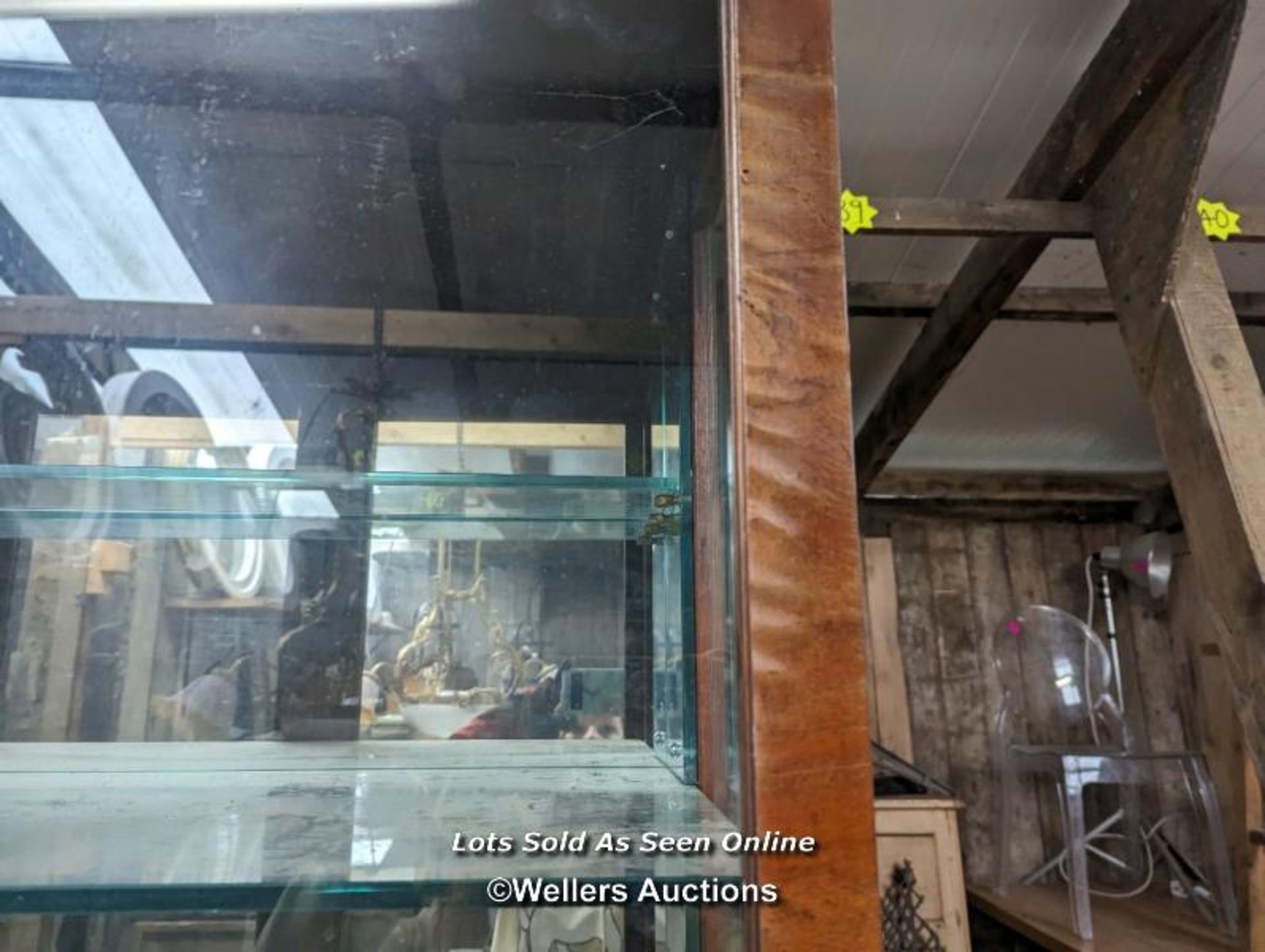 A solid walnut and veneered walnut display cabinet. Some veneer damaged and peeling. Mirrored back - Image 3 of 6