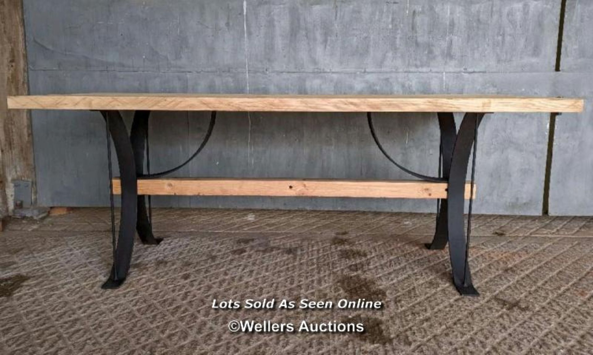 Dining table with wrought iron base and reclaimed pine top and stretcher. 8 seater. 198cm L x 78cm W - Image 3 of 6