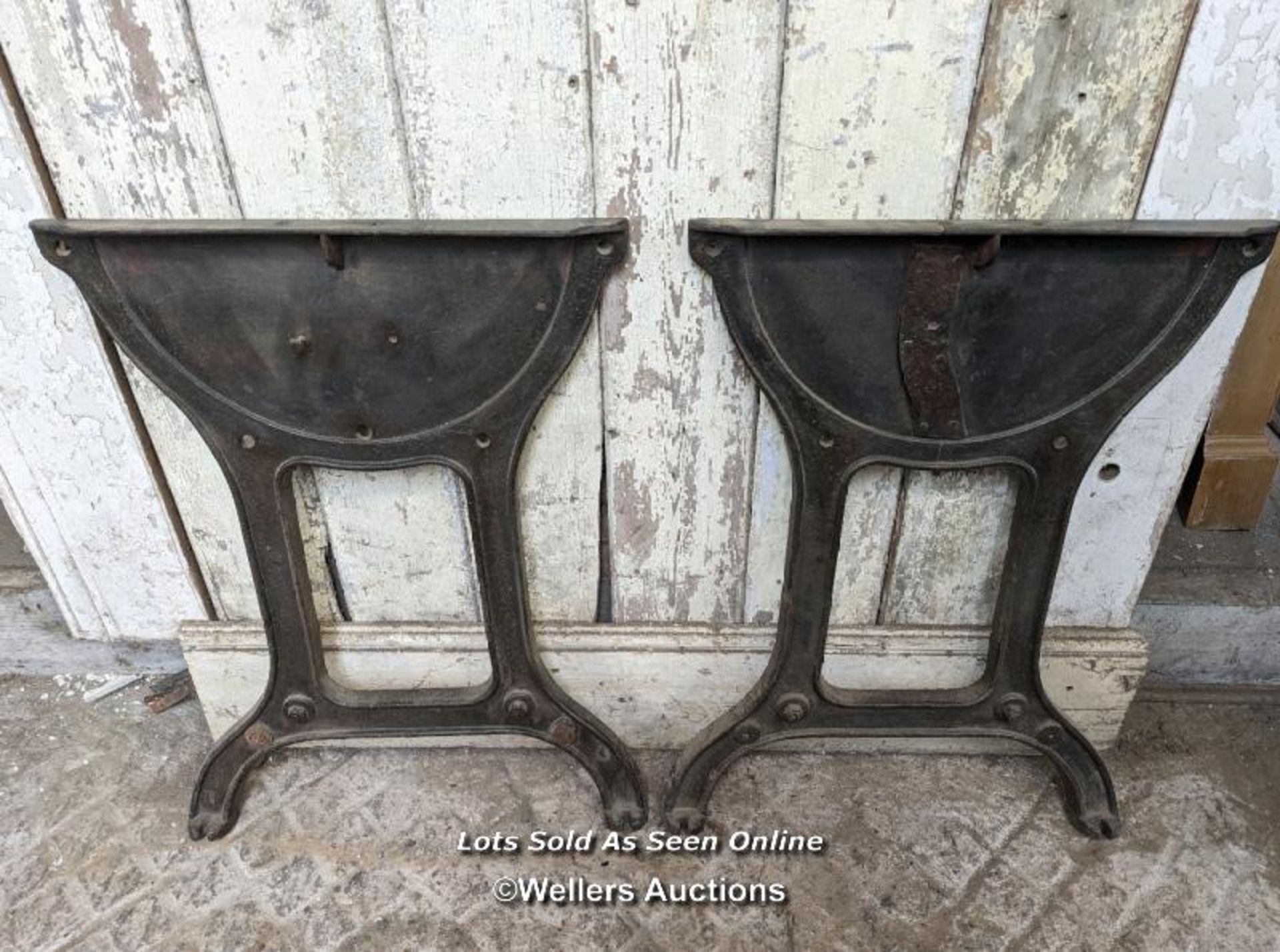 2 pairs of cast iron table base ends. These are 77cm high so good for tables. Width at top of base - Image 4 of 6