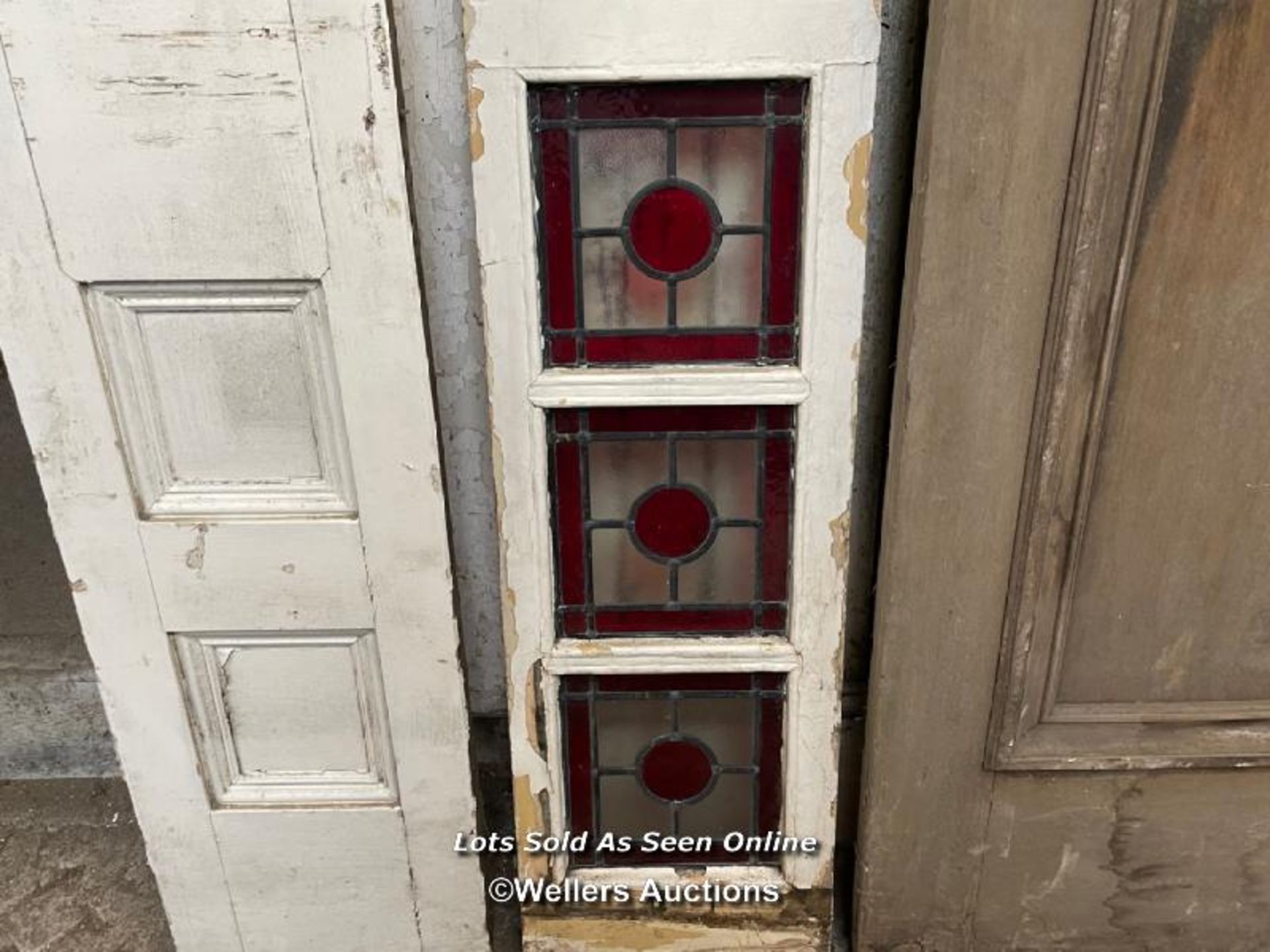 Stained glass side lights and window for restoration. Damaged glass. - Image 5 of 7