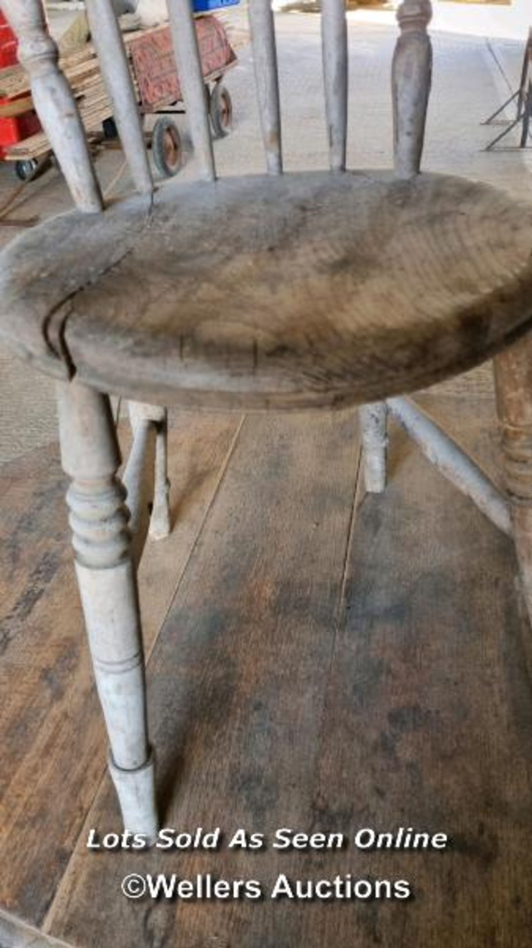 3 pieces of furniture for restoration . An oak drop leaf table with 122cm by 91cm oval top. Table is - Image 4 of 8