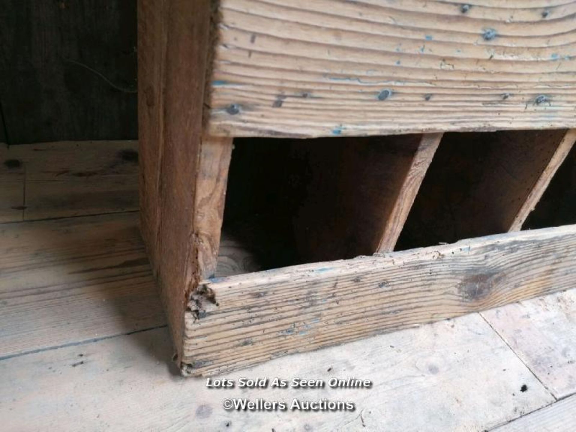 Old pine cigar holder, cubby hole from a tobacconists. 36 spaces. 170cm H x 65cm W x 21cm D - Bild 3 aus 6