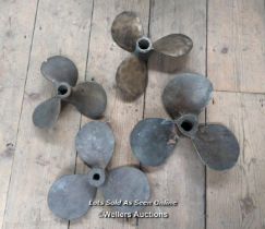 4 bronze ships propellers. Bore 3cm x 25cm. Bore 2.5cm x 27.7 cm. Bore 1.5cm x 26cm. Bore 2.5xm x