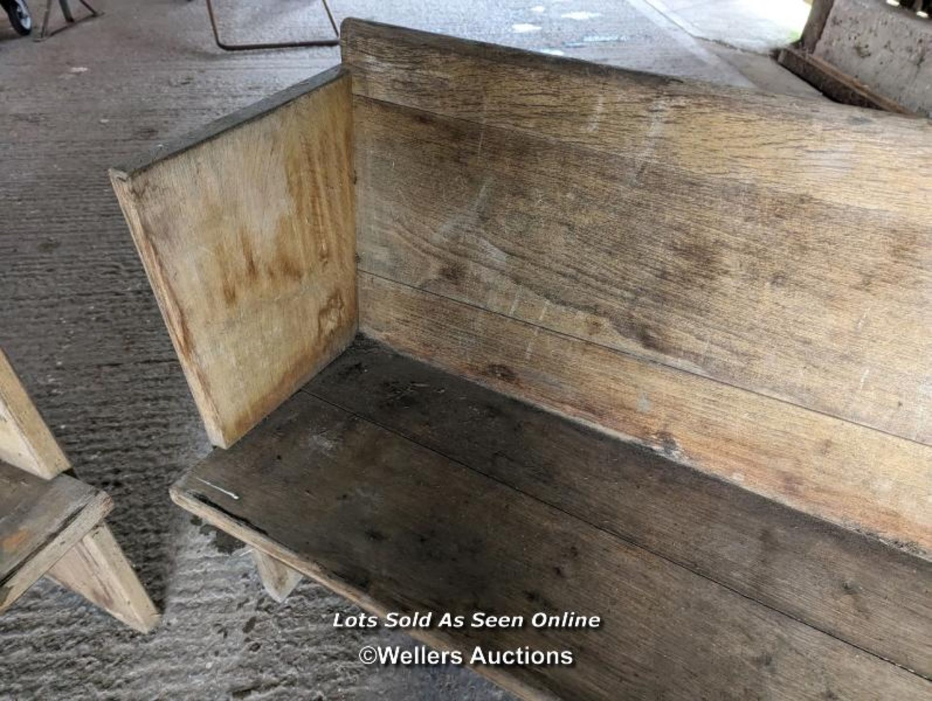 A pair of solid oak pews. Grey colour and dirty due to being stored briefly outside. Height 84cm, - Image 2 of 11