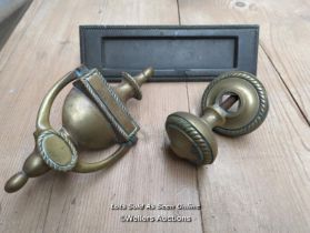 Set of front door brass door furniture. Letterplate 25.5cm x 8cm. Reeded door pull. Urn door knocker