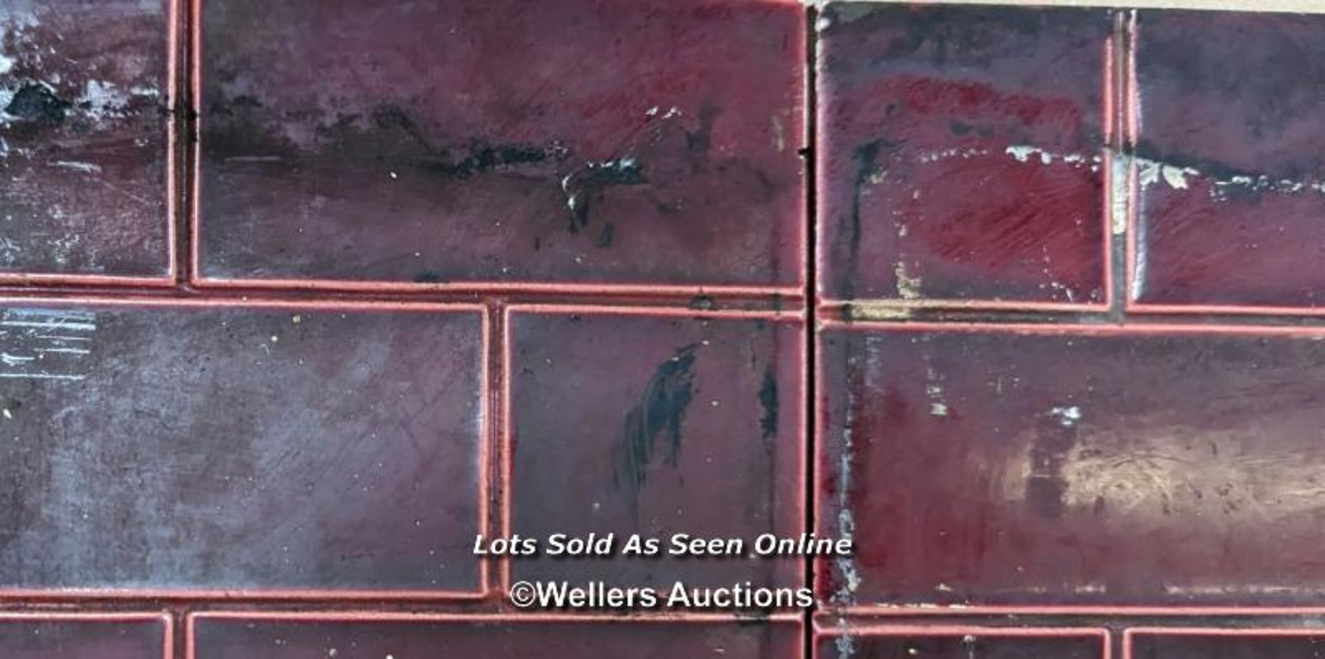 18 Red Edwardian brick tiles from a fireplace - Image 5 of 6