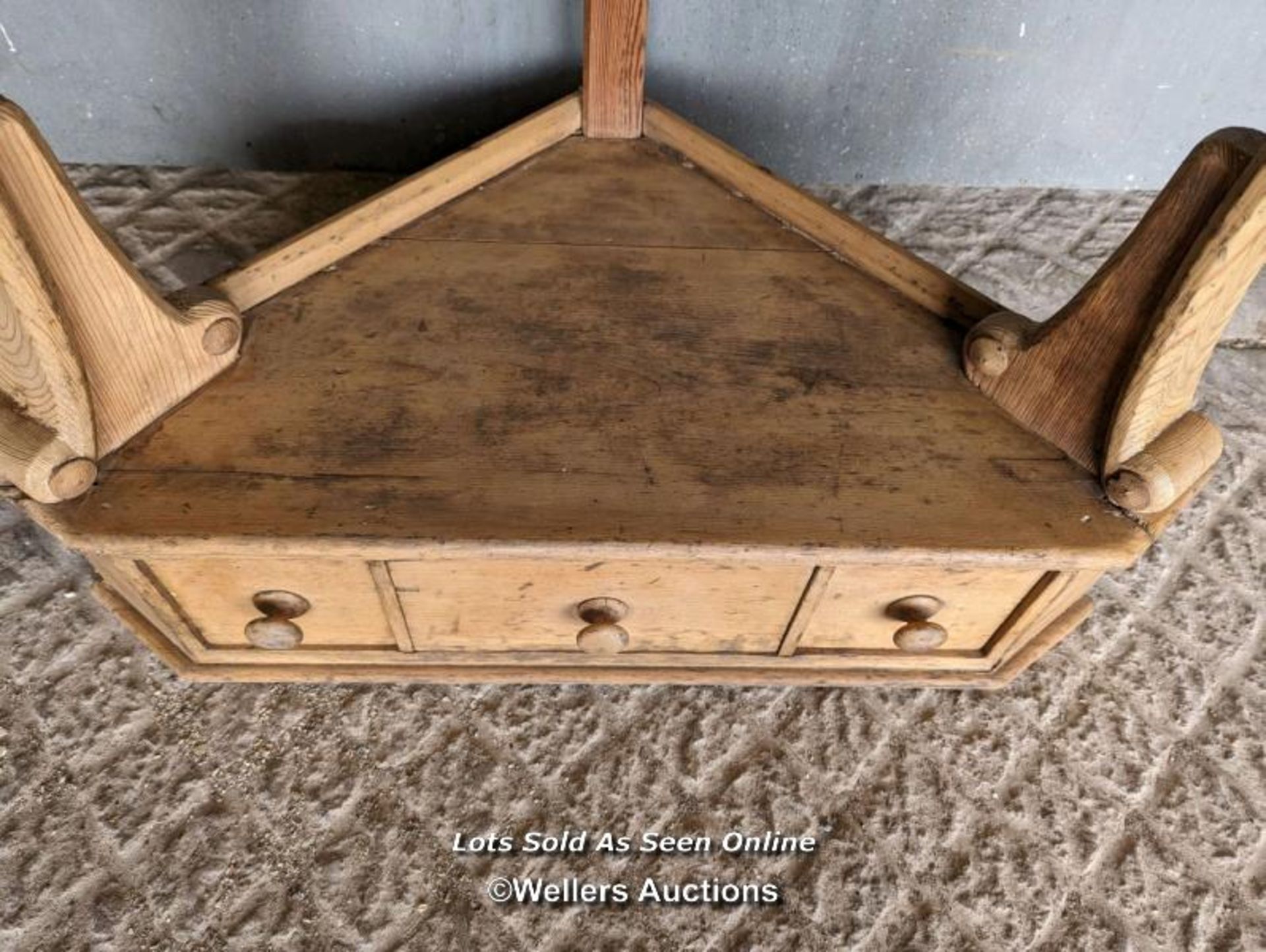 Unusual Victorian corner table with drawers. Stripped pine. Waxed. 81cm H x 86cm W x 51cm D - Image 3 of 5