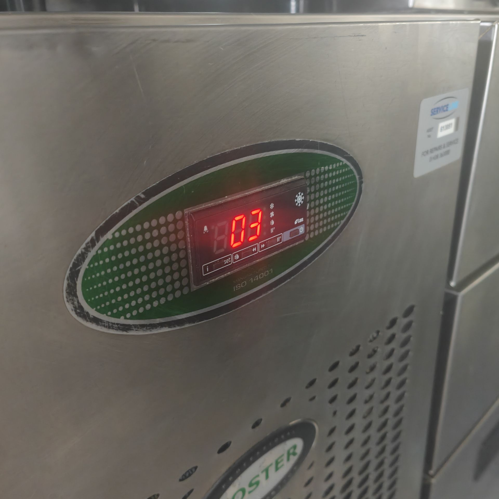 *FOSTER EPRO1/2H REFRIGERATION COUNTER, 82.5CM (H) X 140CM (W) X 70CM (D) / COLLECTION LOCATION: - Image 5 of 5