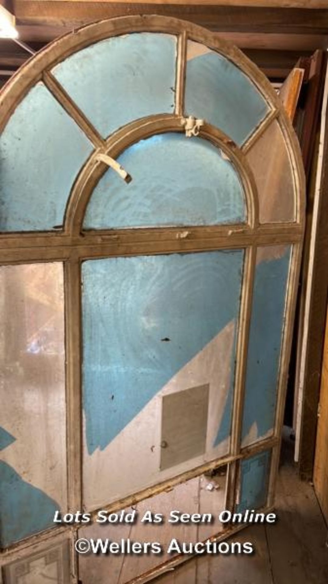 2X HEAVY ARCHED WINDOWS IN CAST IRON FRAMES, 191CM (H) X 124CM (W), RECLAIMED FROM 8 CHRUCH - Bild 14 aus 15