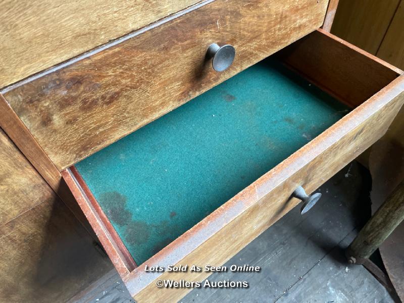 LARGE 70'S ERA SIDEBOARD, WITH FELT LINED DRAWERS, CENTRAL SECTION LOCKED WITHOUT KEY, IN NEED OF - Image 5 of 5