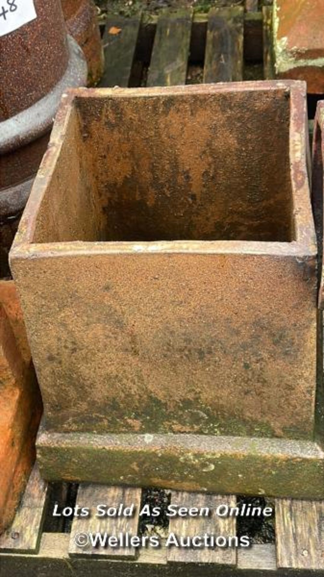 T SHAPED CHIMNEY POT WITH BASE, TOTAL HEIGHT 80CM (H) - Bild 4 aus 4