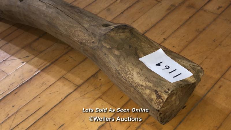 FINISHED OAK FIREPLACE MANTEL BEAM, APPROX. 100CM (L) X 14CM (DIA) - Image 3 of 3