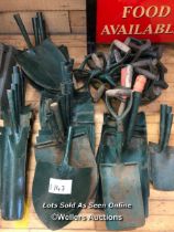 LARGE QUANTITY OF SHOVEL PARTS