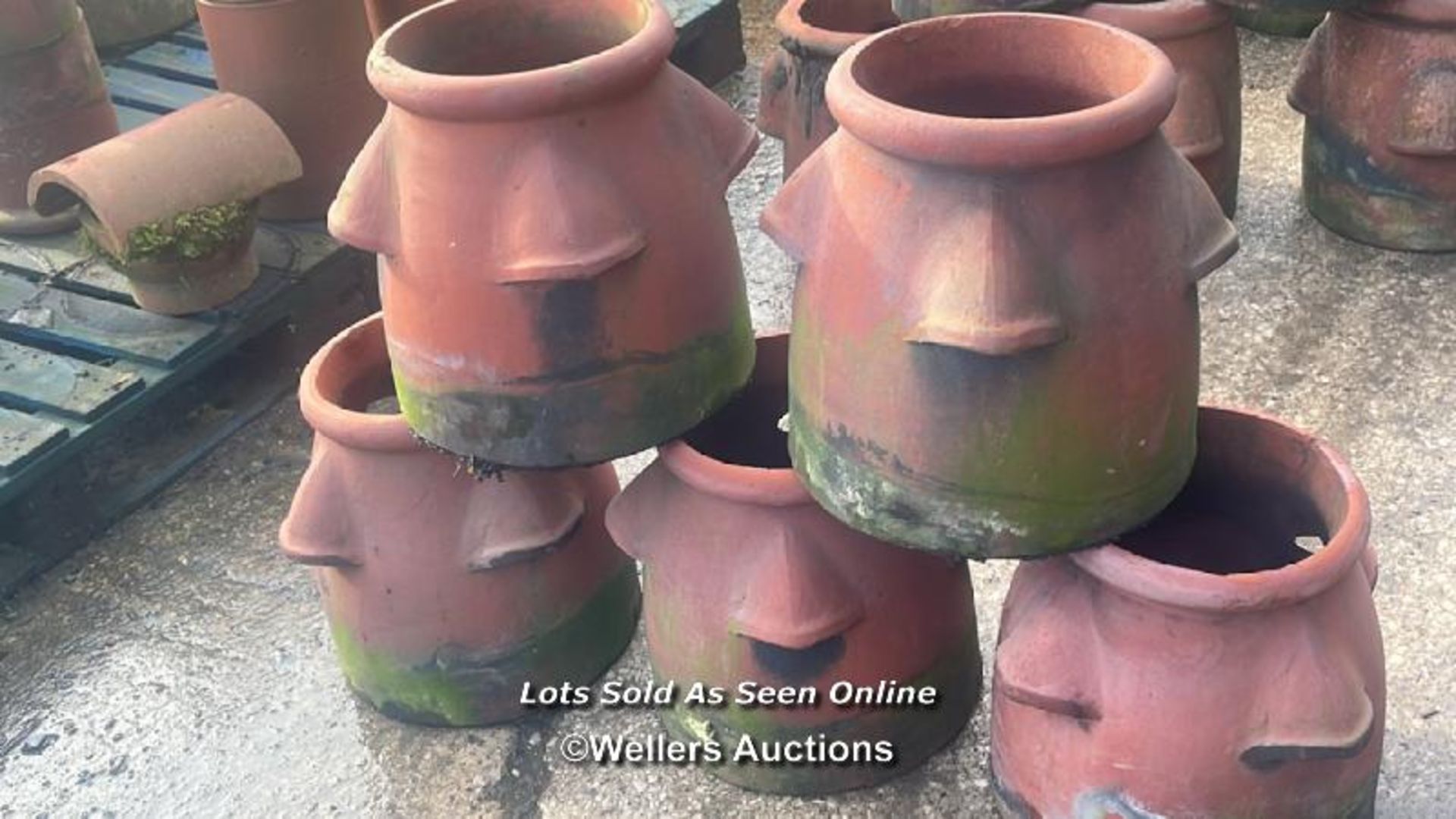 SET OF 5X VENTED CHIMNEY POTS, 38CM (H) X 38CM (DIA) - Image 2 of 2